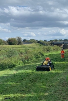 Remote Control Mowers ( ROBO)